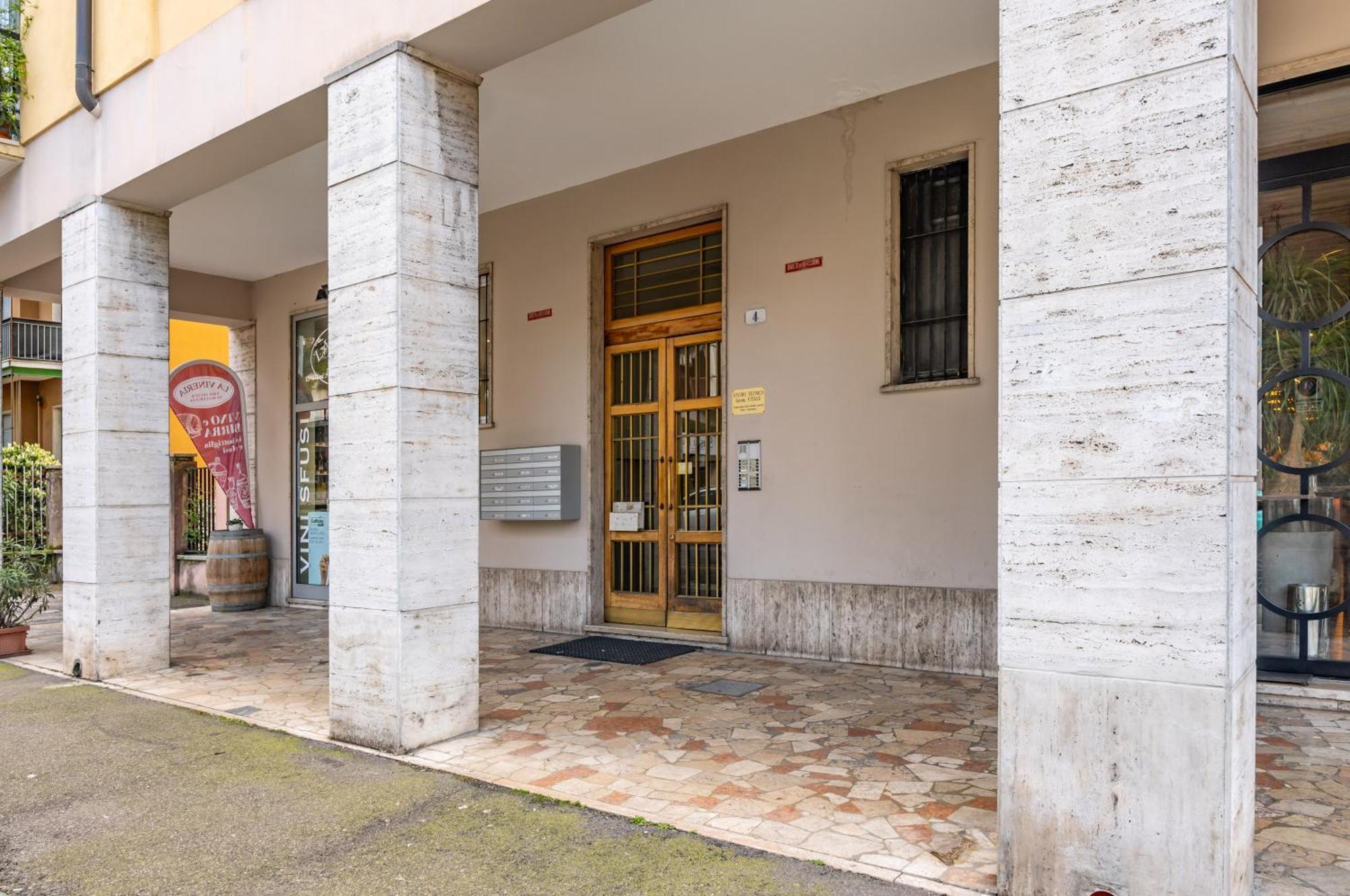 Apartamento - Sweety With Balcony! Verona